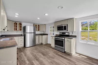 9 Arneytown Hornerstown Road, Upper Freehold Township, NJ 08501 - Photo 24