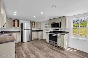 9 Arneytown-Hornerstown Rd, Upper Freehold Township, NJ 08501 - Photo 24