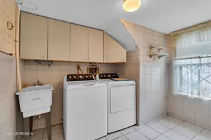 106 Murray Hill Terrace, Marlboro Township, NJ 07746 - Photo 16