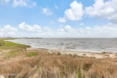 1220 S Green Street, Tuckerton, NJ 08087 - Photo 2