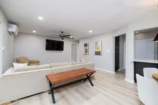 66 Manchester Ct, Red Bank, NJ 07701 - Photo 4