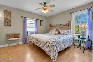 31 Vought Ave, Freehold, NJ 07728 - Photo 18