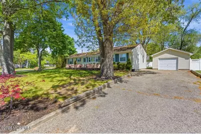 38 Clark Drive, Howell Township, NJ 07731 - Photo 4