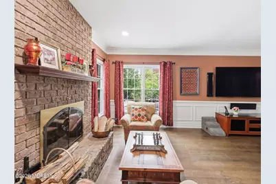 32 Wesley Court, Eatontown, NJ 07724 - Photo 10