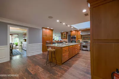 32 Wesley Court, Eatontown, NJ 07724 - Photo 12