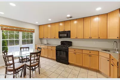 58 Charming Way, Lakewood, NJ 08701 - Photo 6