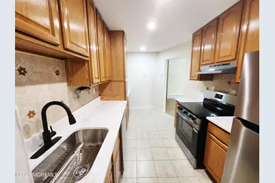 26 Meadow Green Circle #K, Manalapan Township, NJ 07726 - Photo 4