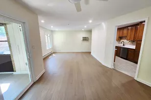 26 Meadow Green Cir, Manalapan Township, NJ 07726 - Photo 8