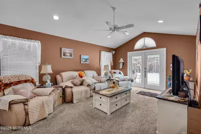 18 Rosewood Court, Lakewood, NJ 08701 - Photo 16