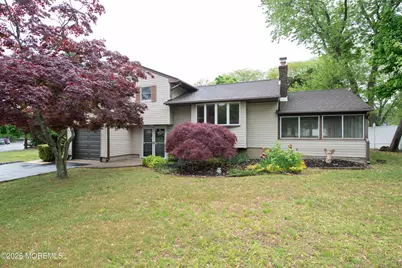 540 Sherman Avenue, Belford, NJ 07718 - Photo 12