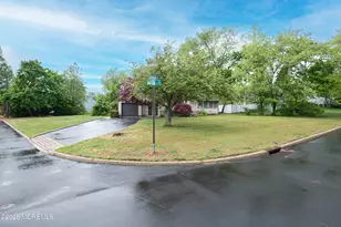 540 Sherman Ave, Belford, NJ 07718 - Photo 14