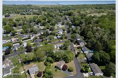 540 Sherman Avenue, Belford, NJ 07718 - Photo 16