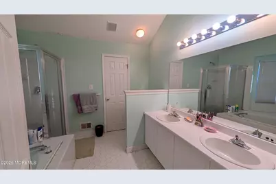 10 Beacon Court, Holmdel, NJ 07733 - Photo 20