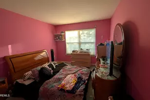 10 Beacon Ct, Holmdel, NJ 07733 - Photo 24