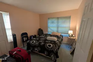 10 Beacon Ct, Holmdel, NJ 07733 - Photo 22