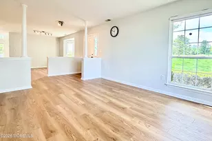 1 Whitemarsh Dr, Manalapan Township, NJ 07726 - Photo 10