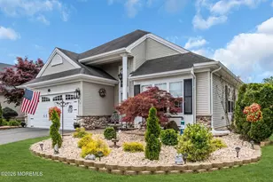 15 Medici Dr, Manchester Township, NJ 08759 - Photo 2