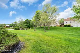 8 Jennings Ct, Freehold, NJ 07728 - Photo 28