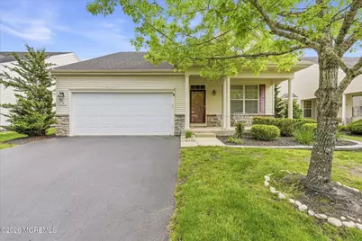 39 Newport Street, Barnegat, NJ 08005 - Photo 2