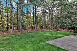 73 Chesterfield Ln, Toms River Township, NJ 08757 - Photo 4