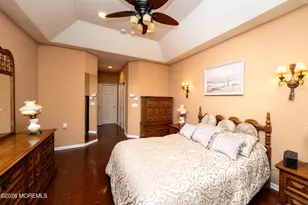 18 Chesapeake Dr, Holmdel, NJ 07733 - Photo 20