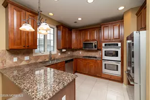 18 Chesapeake Dr, Holmdel, NJ 07733 - Photo 14