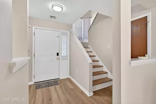 16 Goldenrod Ct, Hamilton Township, NJ 08690 - Photo 4
