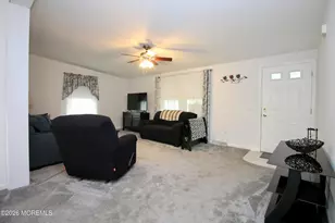 92 Cardinal Way, Freehold, NJ 07728 - Photo 8