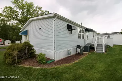 92 Cardinal Way, Freehold, NJ 07728 - Photo 28