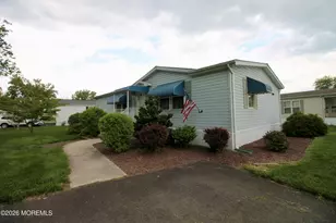 92 Cardinal Way, Freehold, NJ 07728 - Photo 2