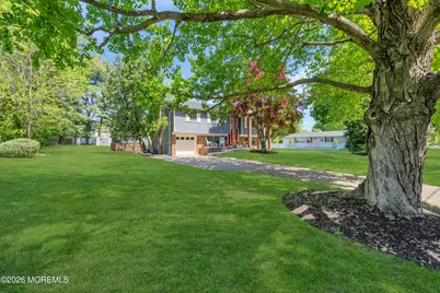 93 Woodcrest Drive, Freehold, NJ 07728 - Photo 6