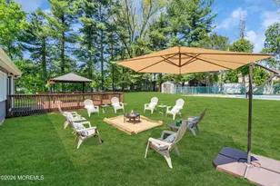 93 Woodcrest Dr, Freehold, NJ 07728 - Photo 48
