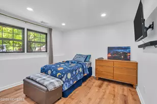 93 Woodcrest Dr, Freehold, NJ 07728 - Photo 32
