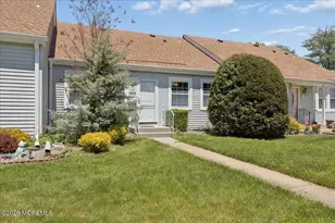 137 Halden Strasse, Freehold, NJ 07728 - Photo 4
