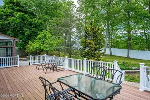 73 Windsor Dr, Eatontown, NJ 07724 - Photo 52