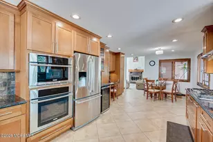 73 Windsor Dr, Eatontown, NJ 07724 - Photo 18