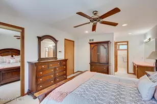 73 Windsor Dr, Eatontown, NJ 07724 - Photo 32
