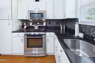 30 Livingston Dr, Howell Township, NJ 07731 - Photo 14