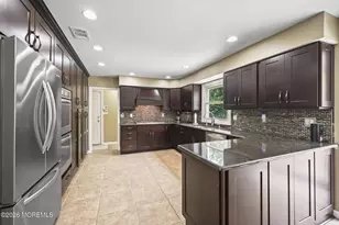 29 Tharp Ln, Marlboro Township, NJ 07746 - Photo 10