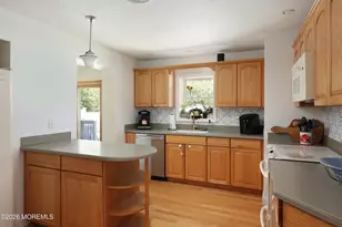 530 E Woodland Ave, Toms River Township, NJ 08753 - Photo 12