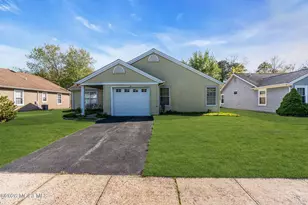 21 Hastings Dr, Forked River, NJ 08731 - Photo 2
