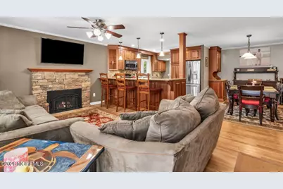 439 Monmouth Avenue, Pine Beach, NJ 08741 - Photo 2
