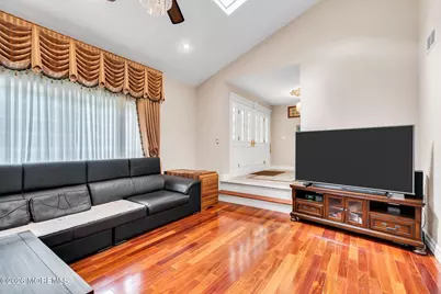 30 Mount Drive, Holmdel, NJ 07733 - Photo 12