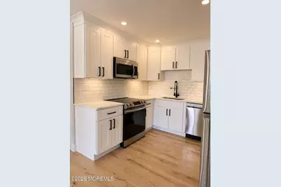 105 Amberly Drive #D, Manalapan Township, NJ 07726 - Photo 2