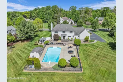 641 Kirwan Court, Freehold, NJ 07728 - Photo 4