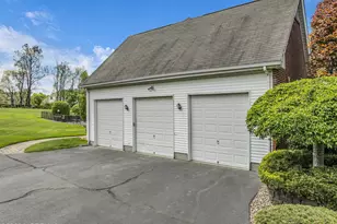 641 Kirwan Ct, Freehold, NJ 07728 - Photo 2