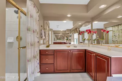 641 Kirwan Court, Freehold, NJ 07728 - Photo 34