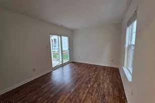 129 Tulip Ln, Freehold, NJ 07728 - Photo 18