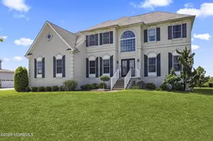 20 Courtney Ct, Freehold, NJ 07728 - Photo 2