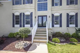 20 Courtney Ct, Freehold, NJ 07728 - Photo 4